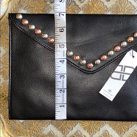 Ladies clutch and cosmetic bag duo - Picture 14 of 16